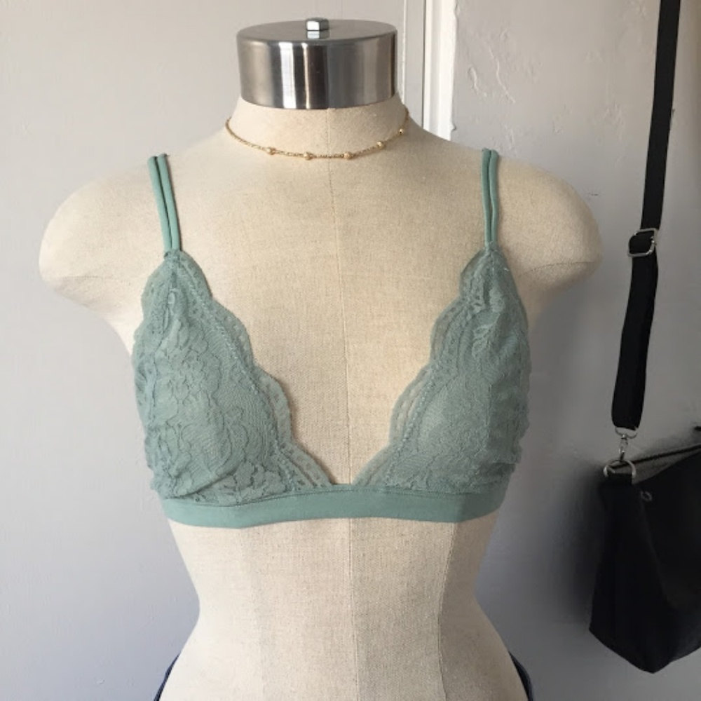 ❗️Two Left❗️NWT Sage Lace Bralette - Picture 2 of 3